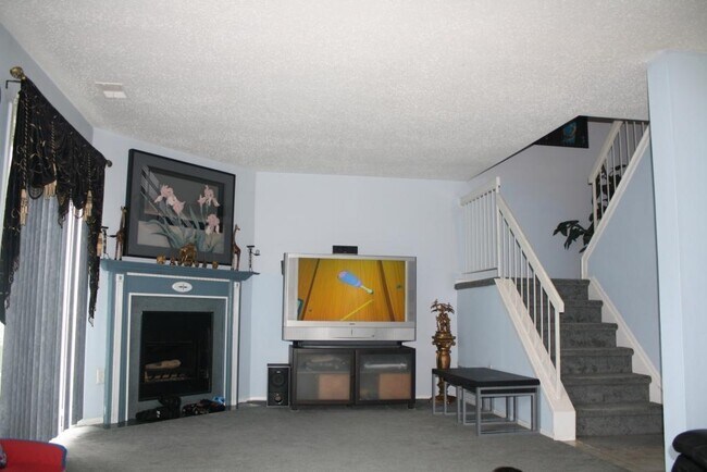 Building Photo - 128 Orion Rd
