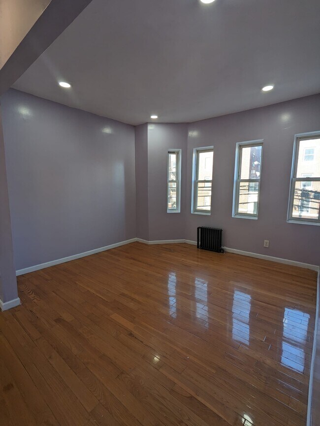 90 2nd Avenue Apt 4 - 94 2nd Ave