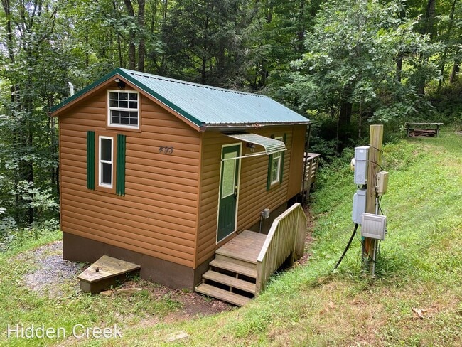 Building Photo - 493 Rainbow Mountain Rd