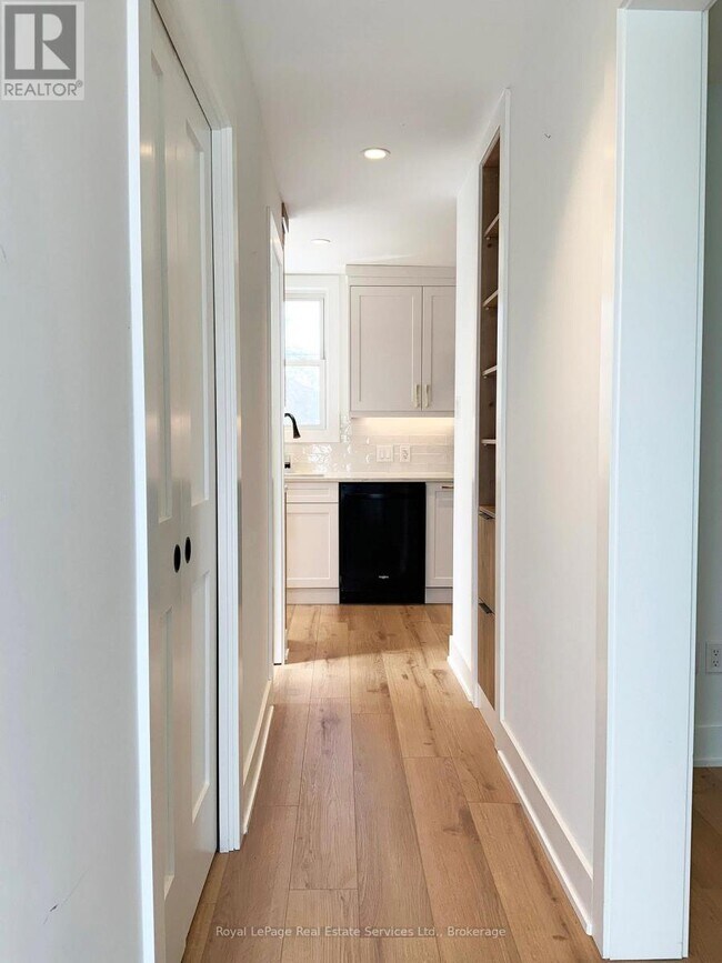 Photo du bâtiment - 94 W 32nd St