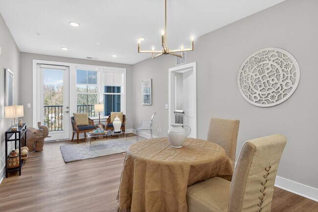 Foto del edificio - 76 Old Mill Bottom Rd N