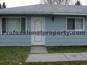 Building Photo - 100 Charlo Ct