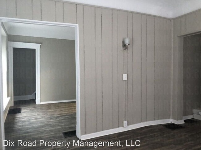 Building Photo - 2 br, 1 bath House - 4747 Howard Avenue,