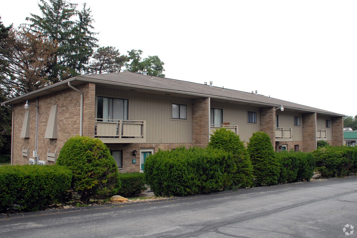 W Water St, Saxonburg, PA 16056 Apartments in Saxonburg, PA