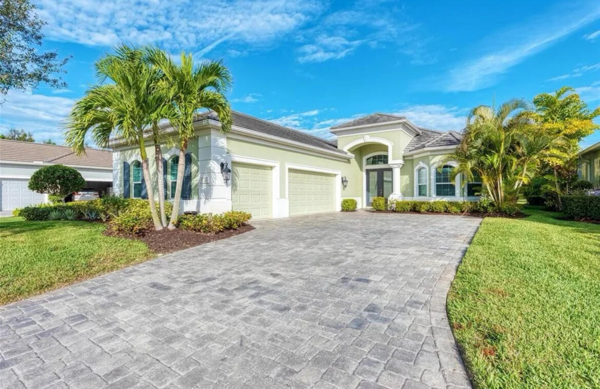 Foto principal - 15216 Johns Lake Pointe Blvd