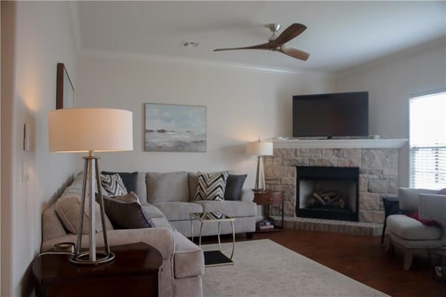 Foto del edificio - 608 SW 5th St