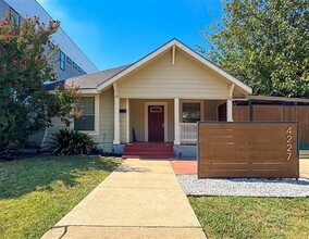 Building Photo - 4227 Delano Pl