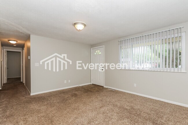Foto del edificio - 5013 Tewkesbury Dr