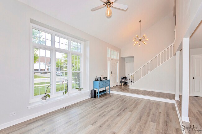 Foto del edificio - 1229 Thorndale Ln