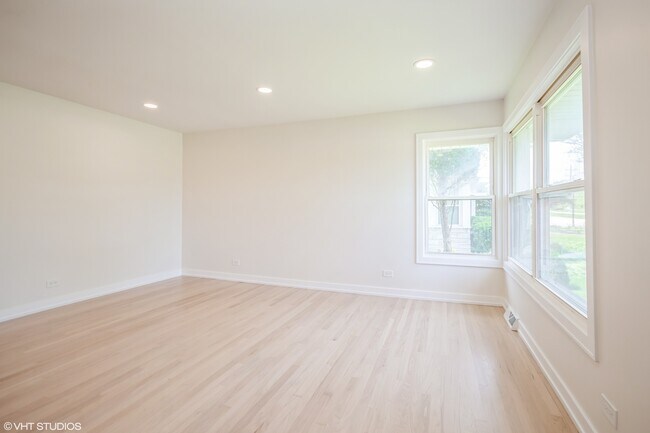 Foto del edificio - 490 E Vallette St