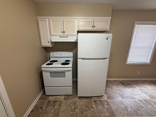 Foto del edificio - 2505 Rosebrier Ave