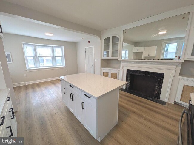 Foto del edificio - 5750 Rising Sun Ave