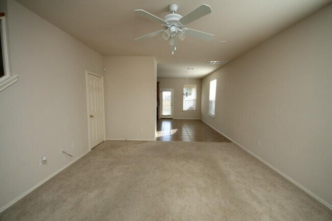 Foto del edificio - 16100 S Great Oaks Dr