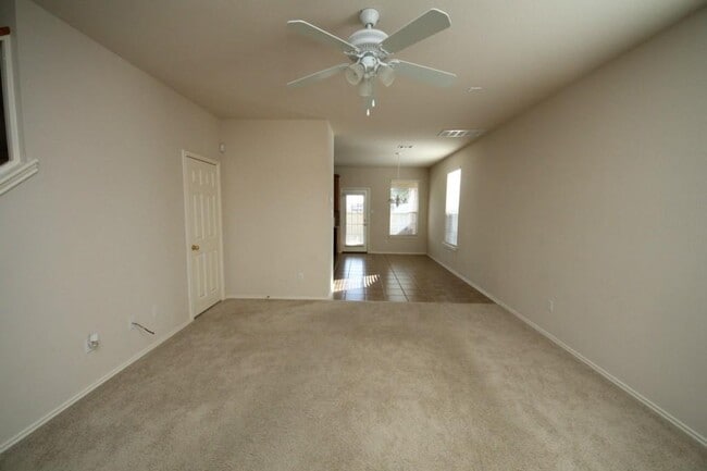Building Photo - 16100 S Great Oaks Dr