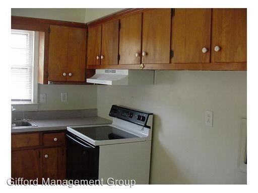 Building Photo - 9551 Lakeside Dr