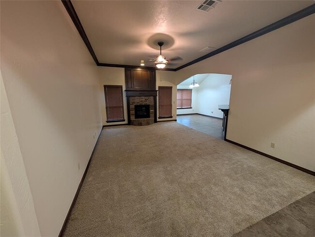 Building Photo - 9000 Lolly Ln