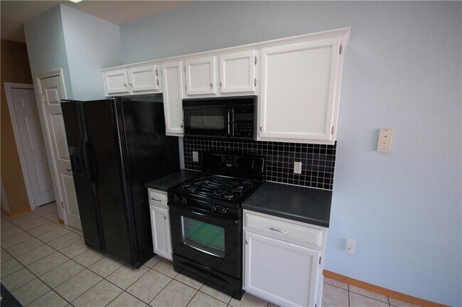 Building Photo - 1202 Pathfinder Way