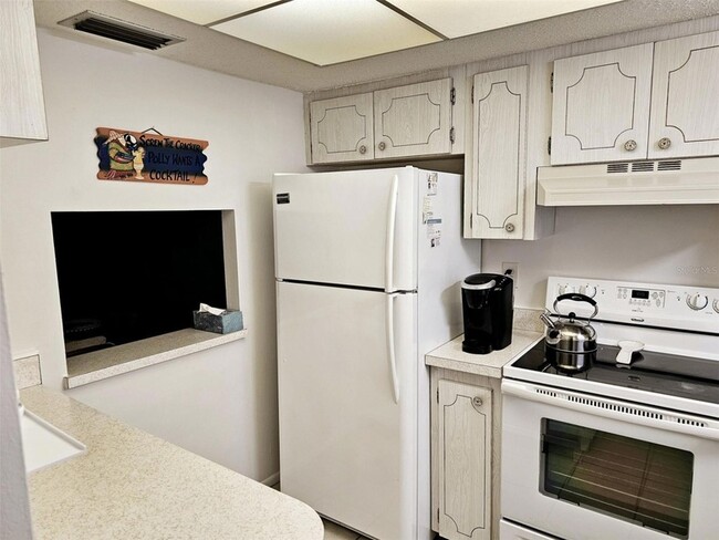 Building Photo - 3528 Lake Bayshore Dr