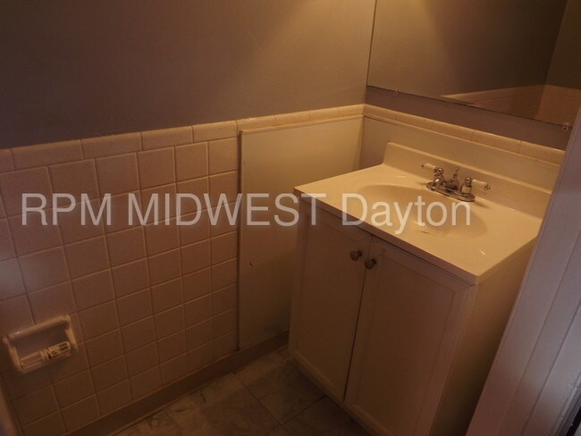Foto del edificio - Updated 2 Bed 1.5 Bath Townhome