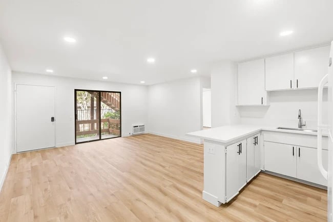 Foto del edificio - 6358 Rancho Mission Rd