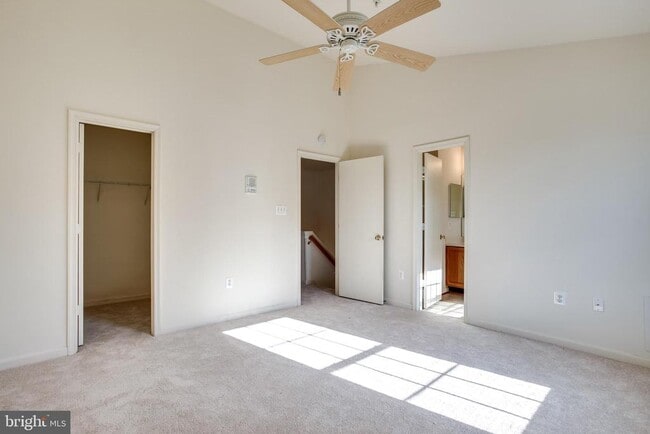 Building Photo - 100 Penwick Cir