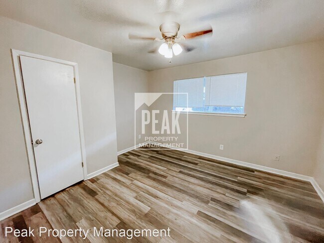 Foto del edificio - 3 br, 2 bath House - 306A W 36th St