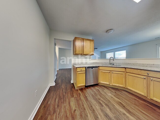 Foto del edificio - 268 Heftner Cir