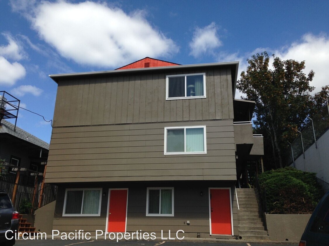 Foto principal - 2819 NE Glisan St