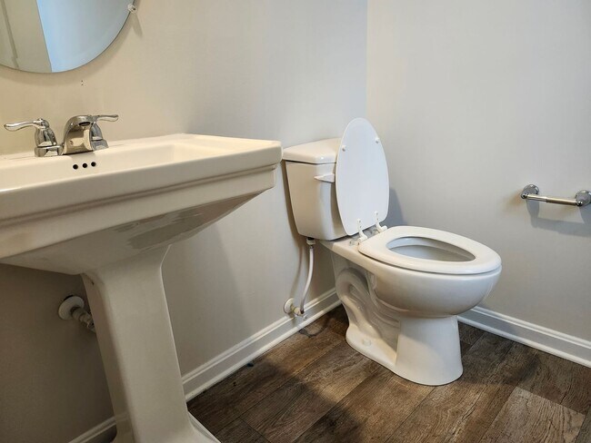 Foto del edificio - Single Family 4 BR, 2.5 Bath Rental in Broadway, Only 2 Years Old, Available in January 2026