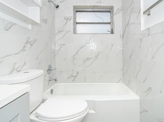 Building Photo - 1605 SW 11th Ct