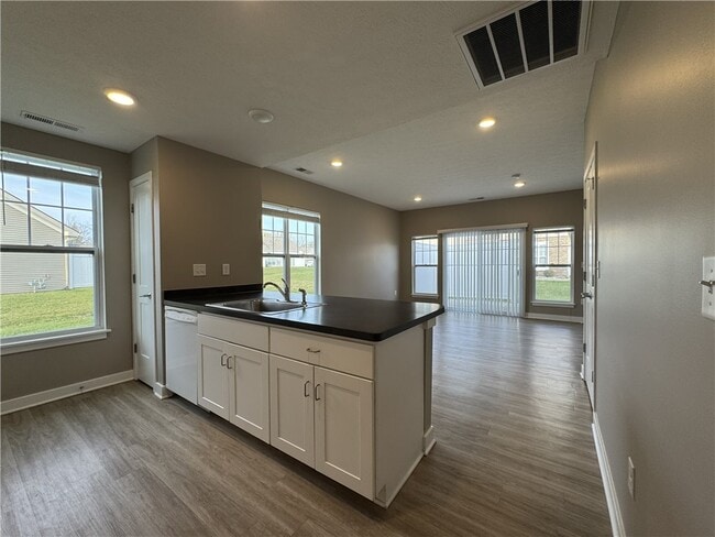 Building Photo - 29 Grn Spg Ln