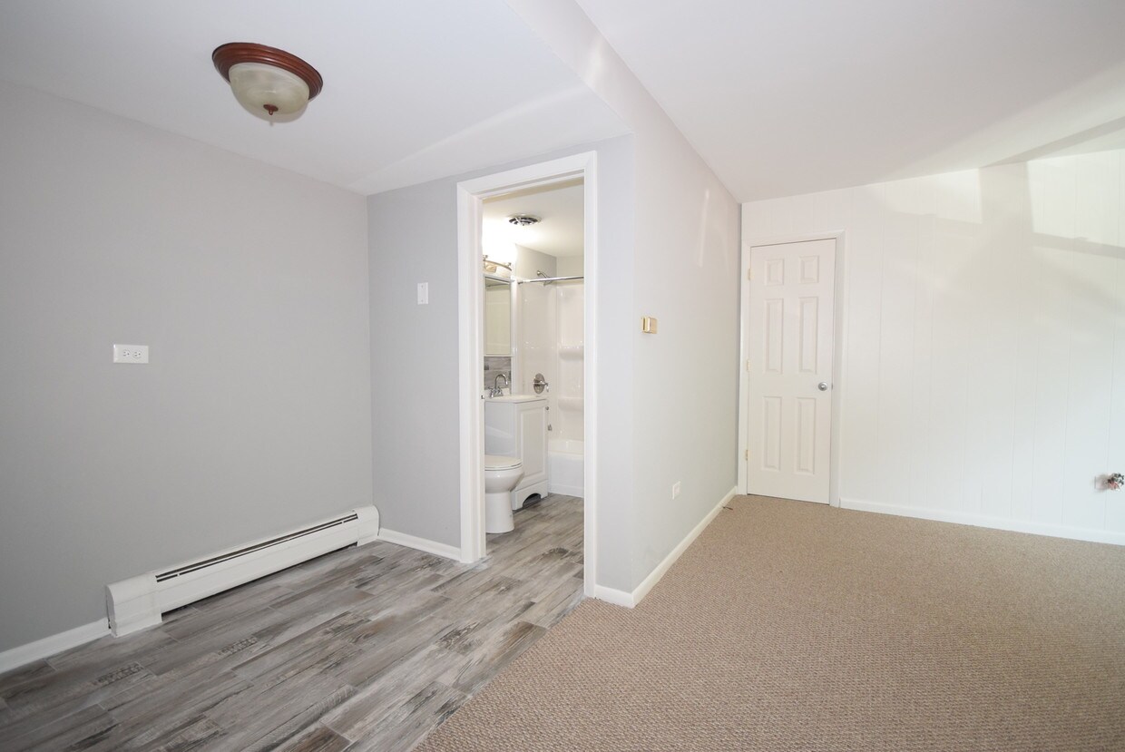 Building Photo - 5810 107th Ct Way