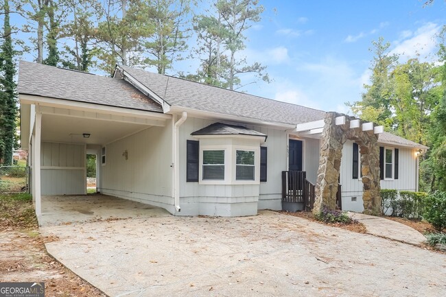 Foto del edificio - 6693 Amesbury Ln