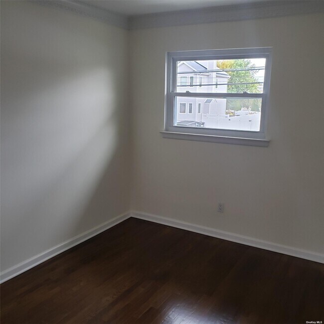 Building Photo - 157 Sunset Ave