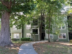Building Photo - 950 Stewarts Creek Dr