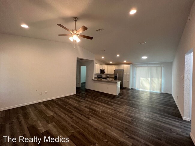 Building Photo - 3 br, 2 bath House - 14 Maple Crse