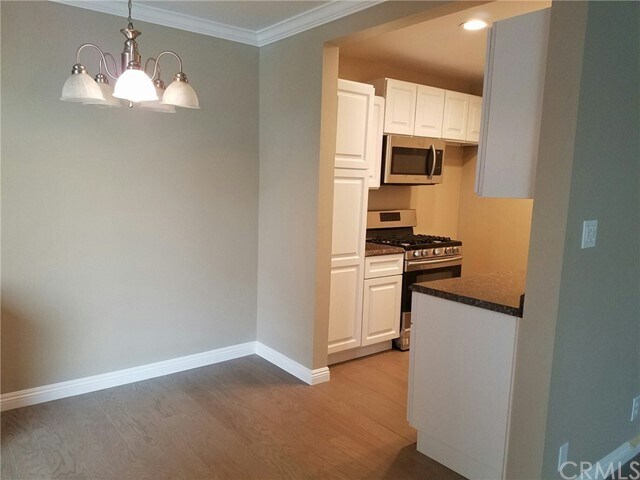 Building Photo - 15505 S Budlong Pl