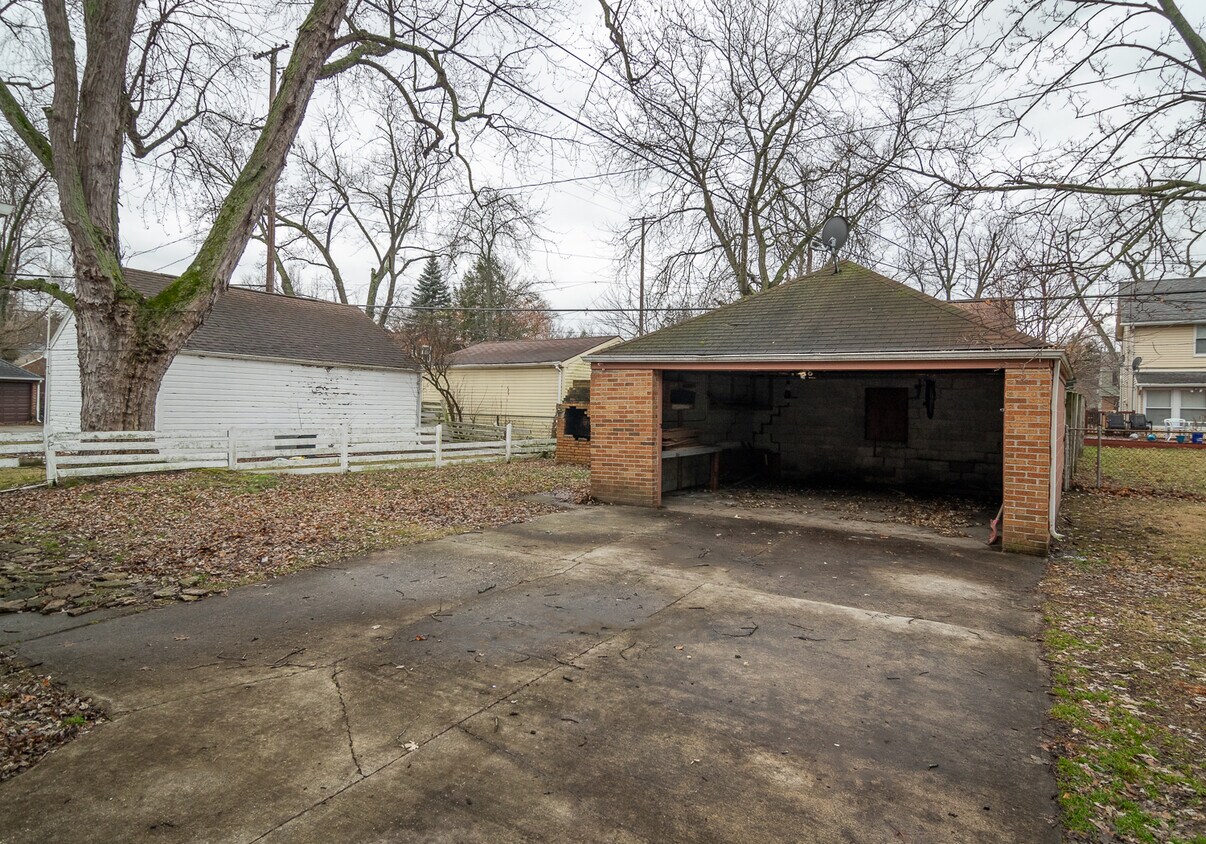 Primary Photo - 2707 Powhattan Pkwy
