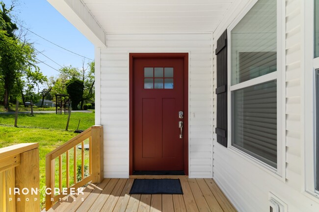 Building Photo - Bright and Modern: New Construction Three-...