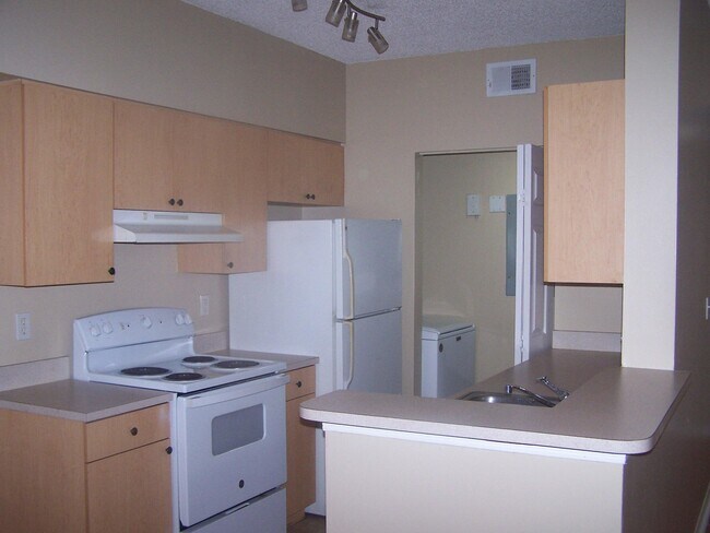 Foto del edificio - 10288 Fox Trail Rd S
