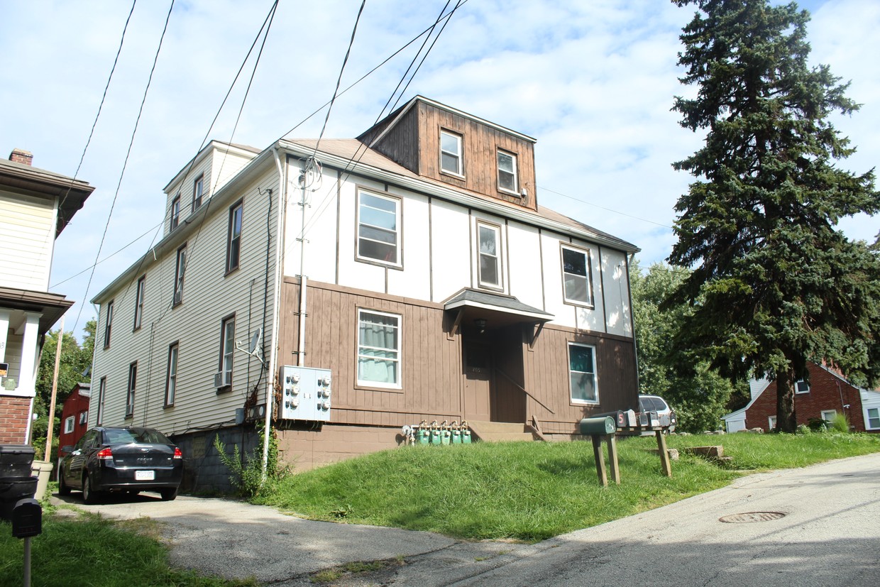 703 & 705 McGowan Avenue Apartments in West Mifflin, PA