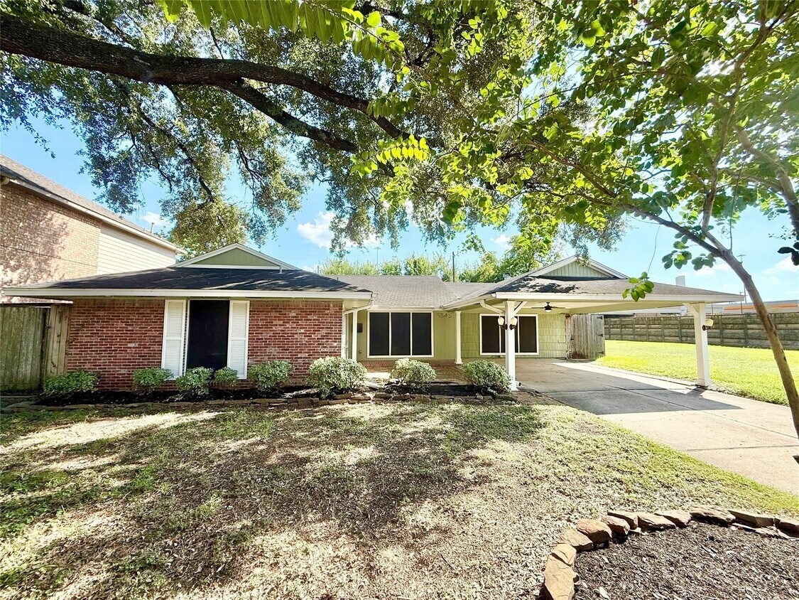 Primary Photo - 5545 Pagewood Ln