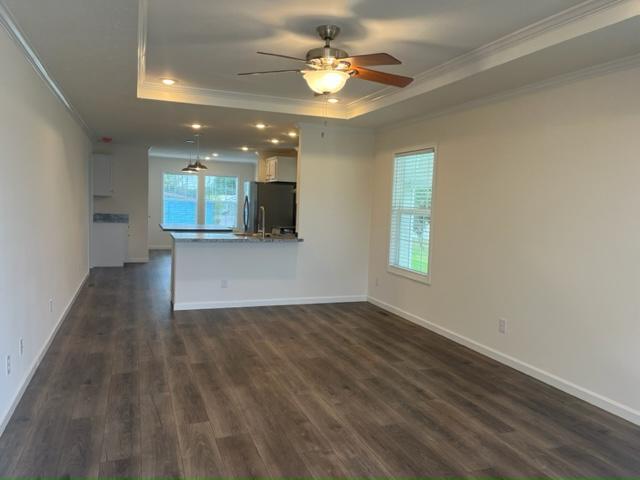 Building Photo - 40843 Roselle Lp