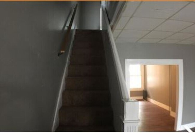 Foto del edificio - Extra large 3BR home in nice area