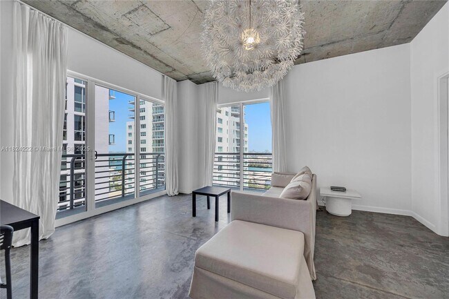 Foto del edificio - 133 NE 2nd Ave