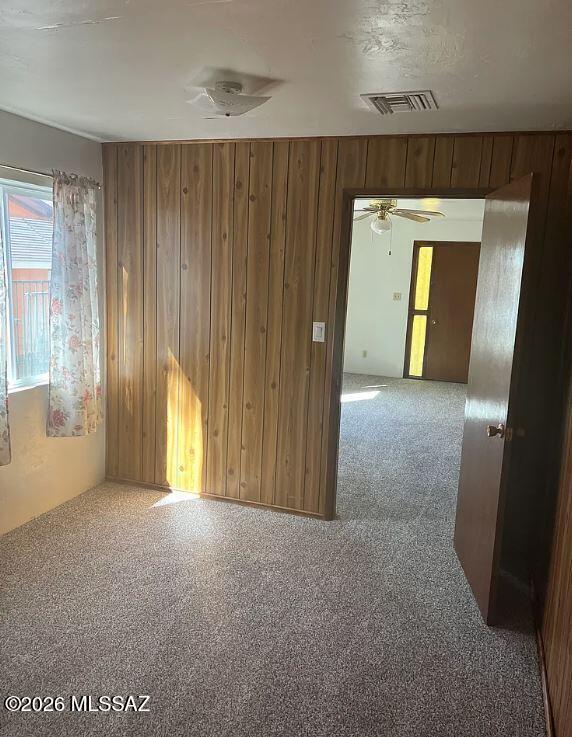 Foto del edificio - 2718 E 18th St