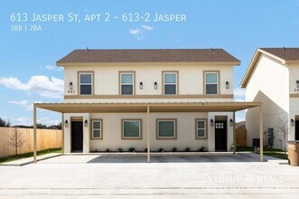 Building Photo - 613 Jasper St