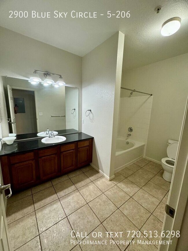 Building Photo - 2900 Blue Sky Cir