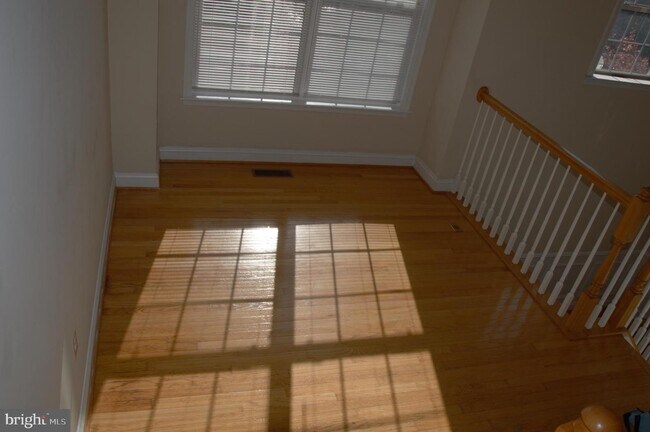 Building Photo - 4067 Columbia Pike