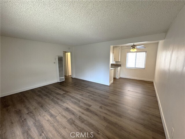 Foto del edificio - 21024 Reynolds Dr